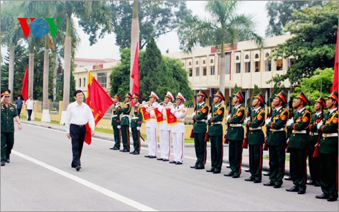 President visits army corps 2 - ảnh 1